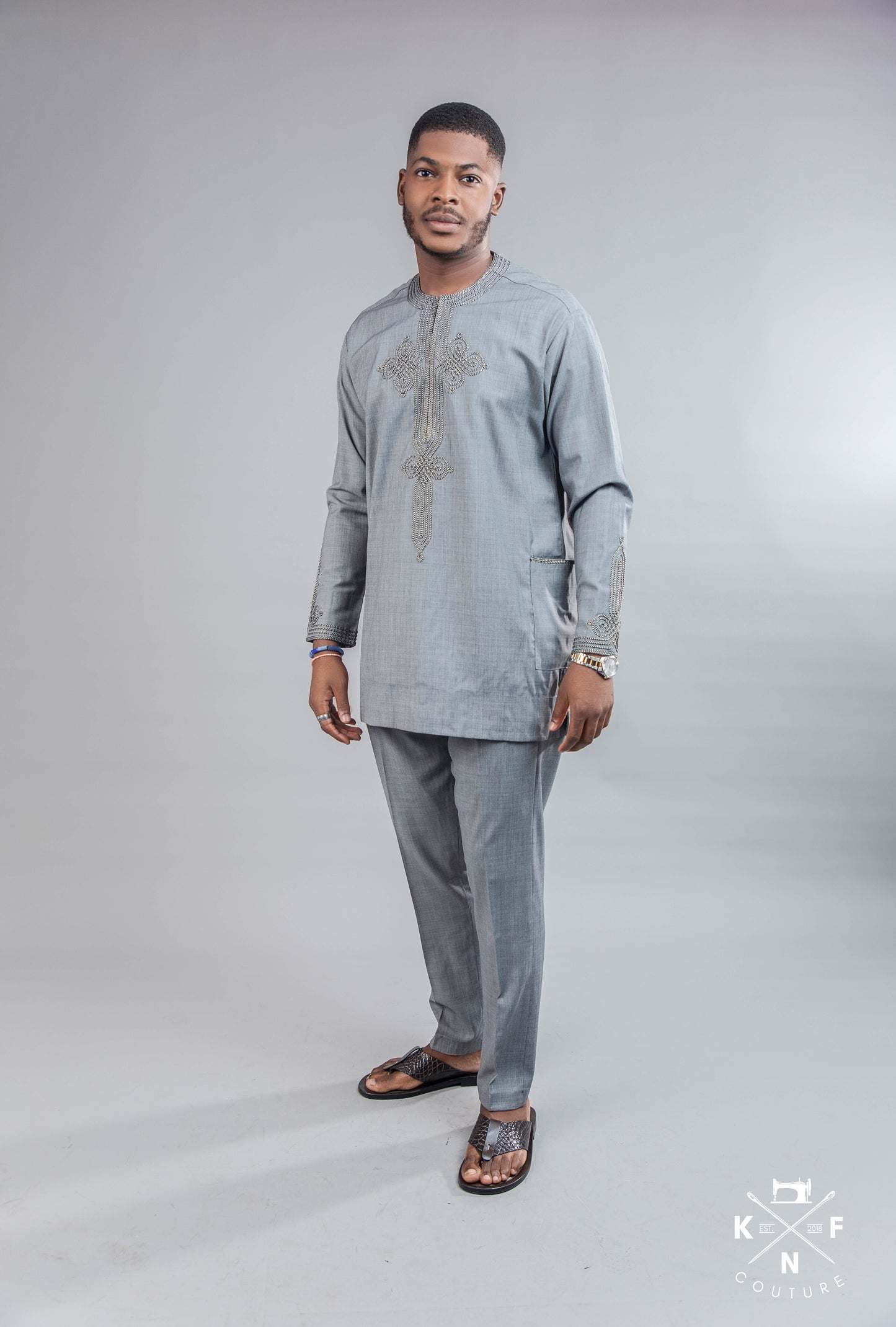 KNF 1-TONE EMBROIDED FOLIX KAFTAN